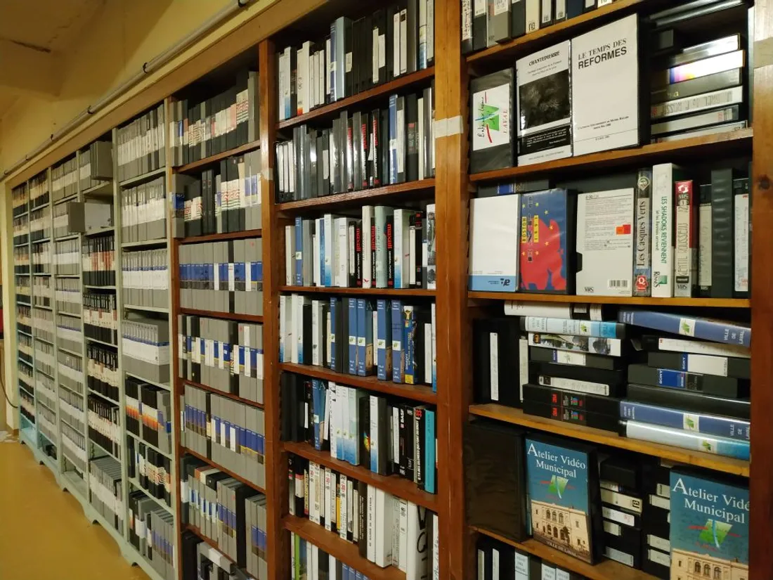 Cassettes vidéo archives Laval bibliothèque Albert Legendre_23 03 21_CJ